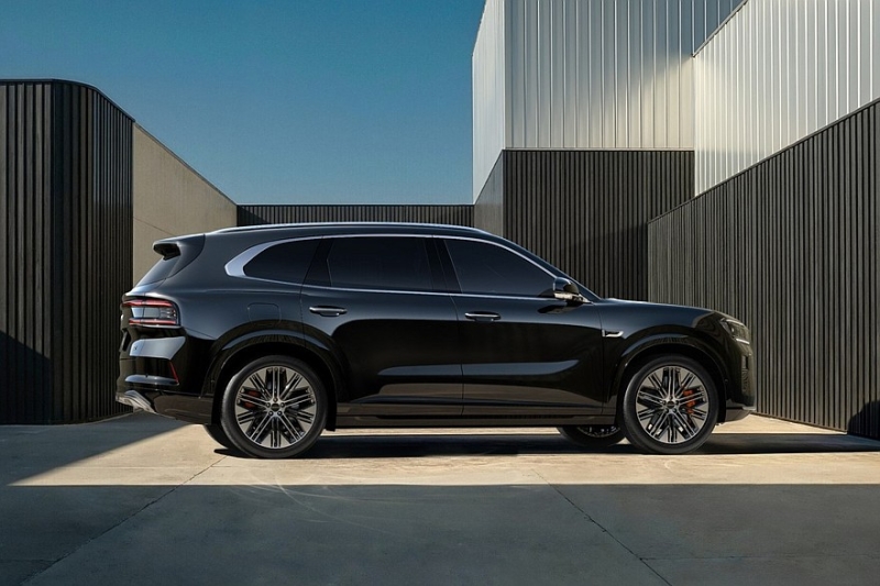 Кроссовер Zeekr 8X начинает карьеру с ажиотажного спроса