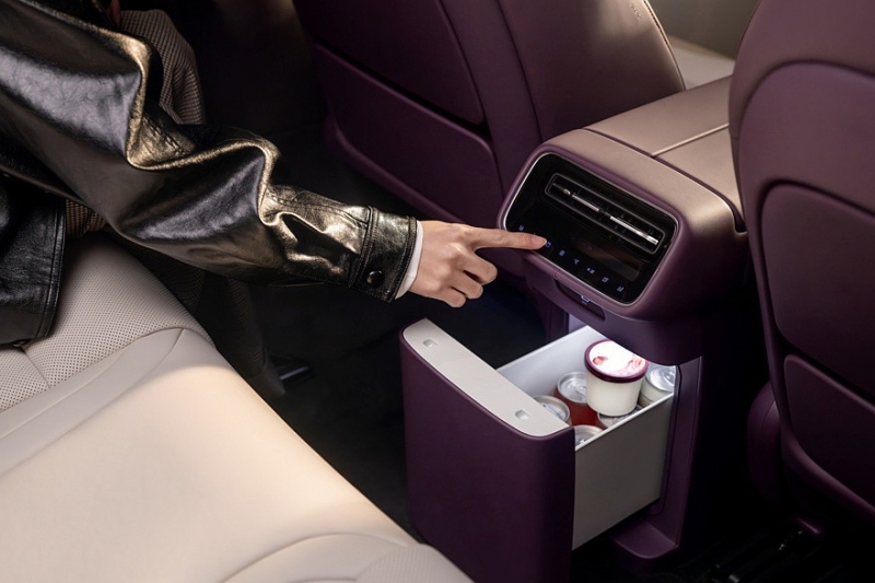 «Молодёжный» кроссовер Aito M6 доступен к заказу: куча фишек и полный привод