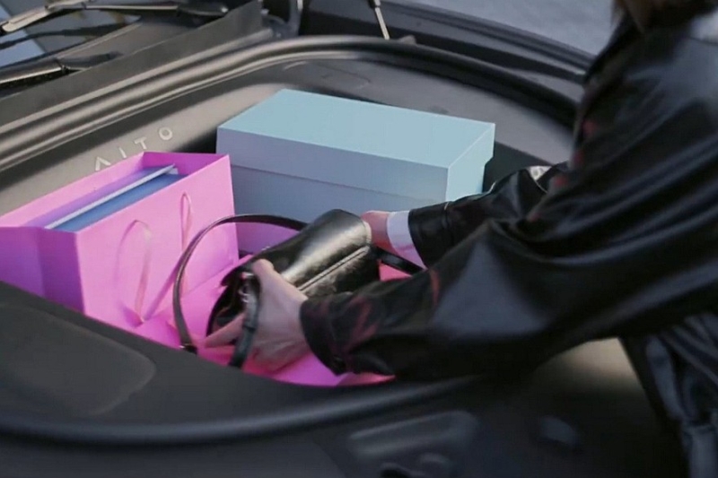 «Молодёжный» кроссовер Aito M6 доступен к заказу: куча фишек и полный привод