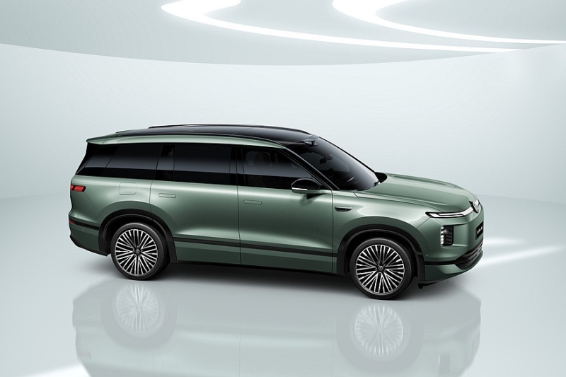 Новейший кроссовер Volkswagen ID.Era 9X стартует с полным приводом