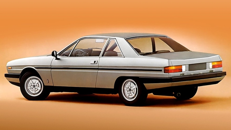 Новый флагманский кроссовер Lancia Gamma: первые изображения