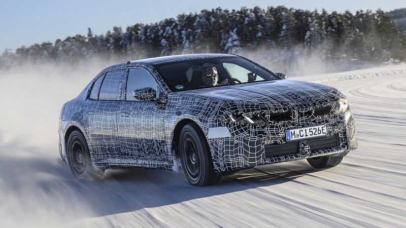 Пополнение в семействе: баварцы раскрыли дату премьеры нового BMW i3