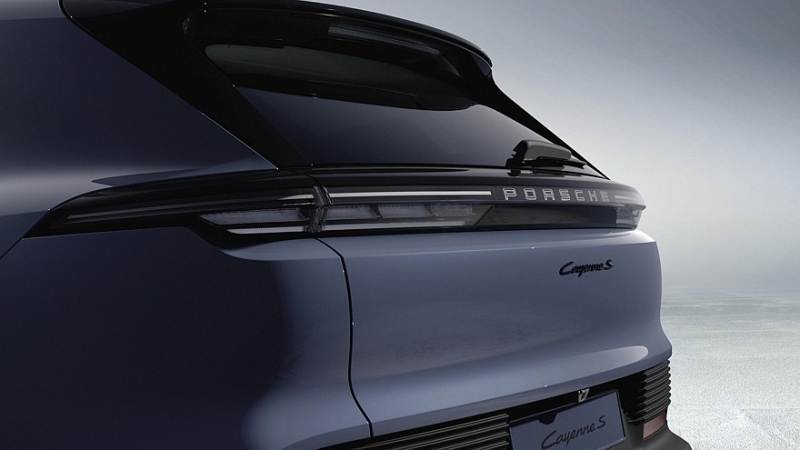 Пополнение в семействе: Porsche Cayenne S Electric расположился между базовой версией и Turbo
