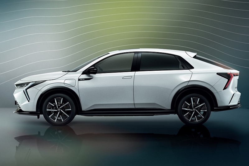 Провалившийся на родине кроссовер Honda e:NS2: новый рынок и снова другое имя
