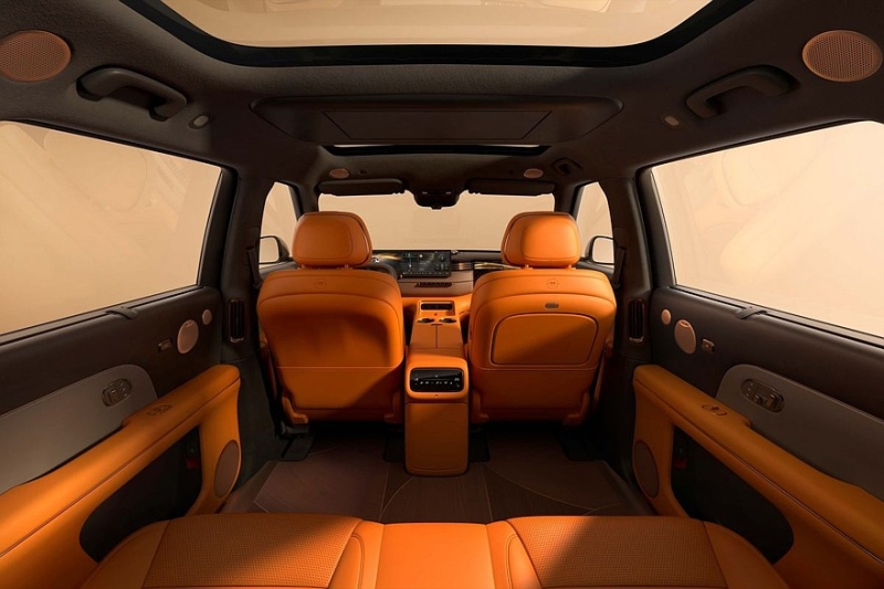 SAIC подхватил моду на «клонирование» флагманов: представлен кроссовер IM LS8