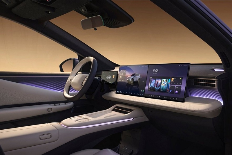 Старт продаж Nissan NX8 уже близко: показан интерьер