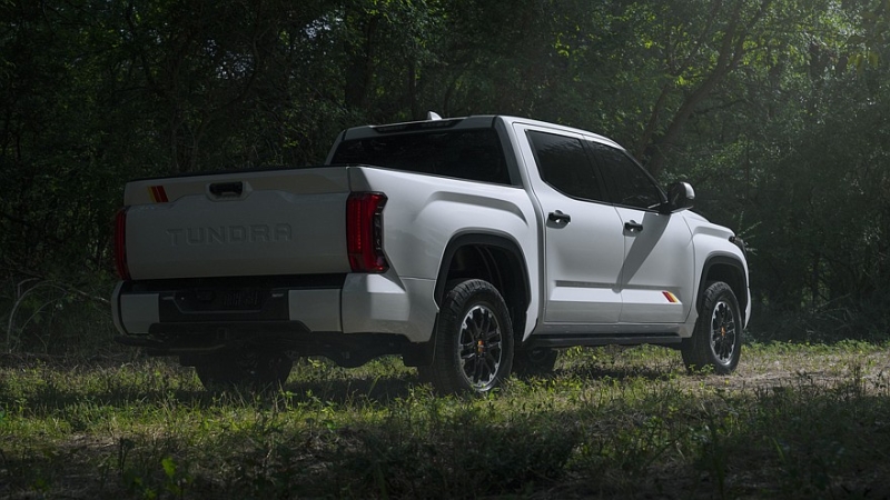 Toyota может выпустить хардкорную версию Tundra, которая поборется с Ford F-150 Raptor