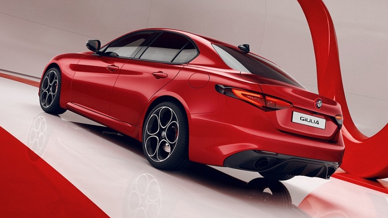 Alfa Romeo обновила актуальные седан Giulia и кроссовер Stelvio