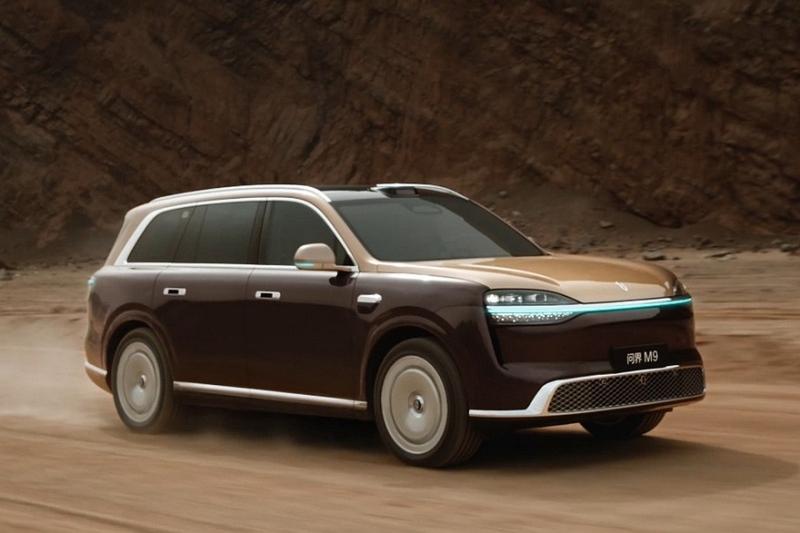 Анонсирован обновлённый флагманский кроссовер Aito M9: больше, мощнее и умнее