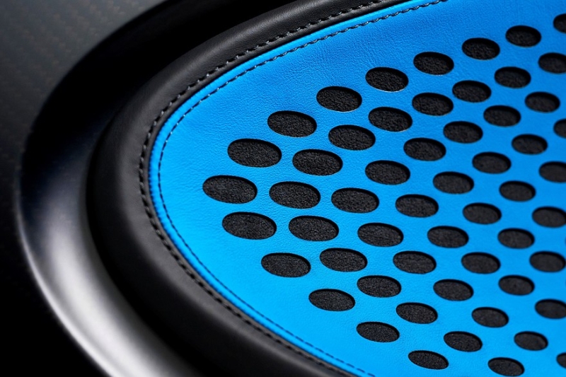 Букашка высокого полёта: представлен уникальный Bugatti W16 Mistral Fly Bug