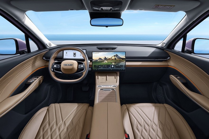 Chery Tiggo 7: рестайлинг самого доступного кроссовера и новая версия на базе Omoda C7