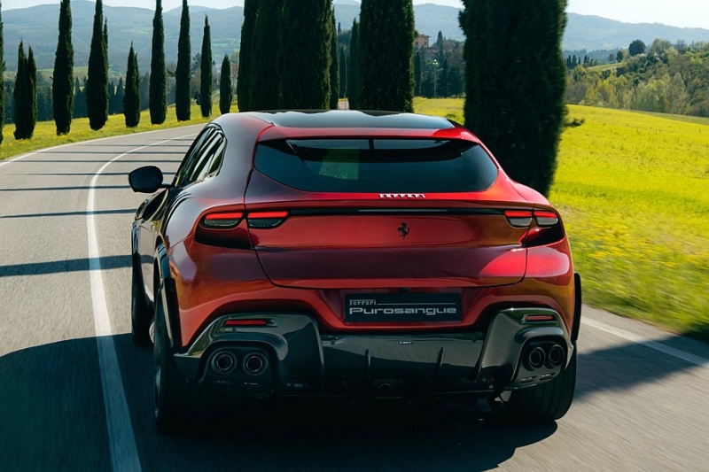 Ferrari Purosangue Handling Speciale: доработанное шасси и более яркий звук V12