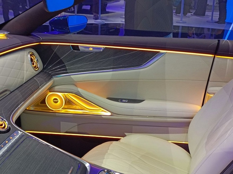 Geely показала концепт, демонстрирующий развитие дизайна люксового семейства Galaxy