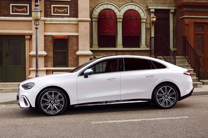 Как будто играет одна и та же пластинка: представлен Mercedes-Benz C-Class electric