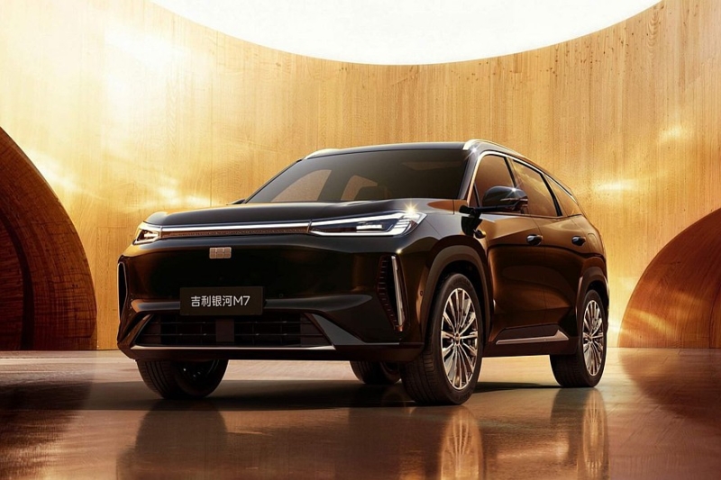 Кроссовер Geely Galaxy M7 выходит на рынок: комплектации и цены