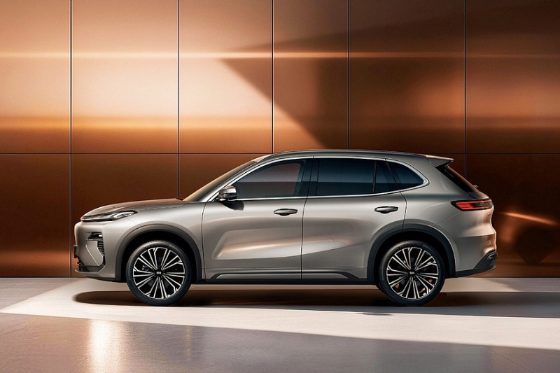 Кроссовер Geely Galaxy Starship 7, который доступен и в России: анонсирована новая версия