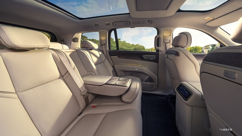 Leapmotor D19 выходит на рынок: 1000 вольт, богатое оснащение и очень агрессивные цены