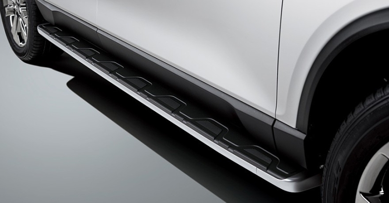 На российский рынок готовится выйти семиместный внедорожник KGM Rexton