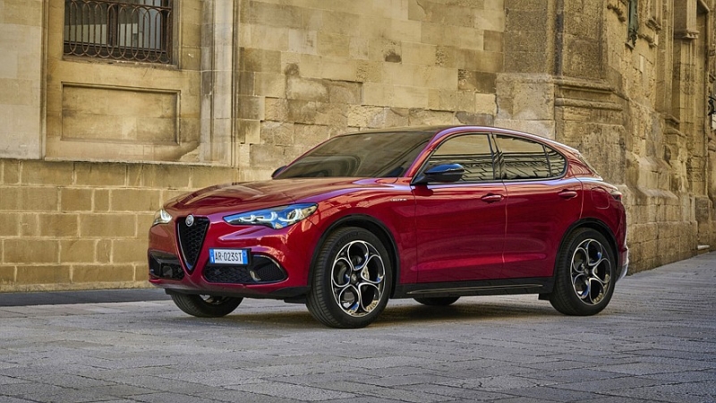 Новые Alfa Romeo Giulia и Stelvio могут получить &laquo;чистый&raquo; ДВС