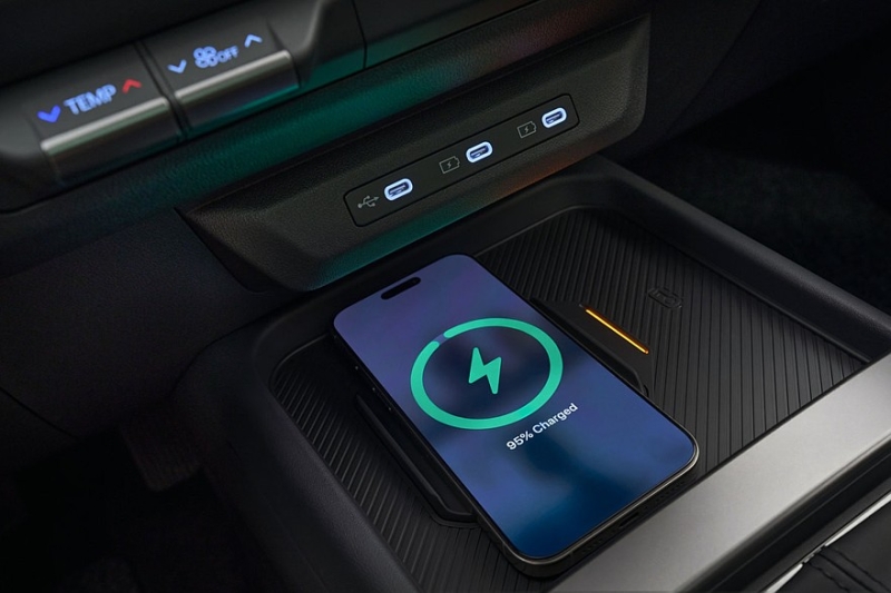 Новый Kia Seltos для Европы: &laquo;традиционный&raquo; кроссовер и гибрид, оба &ndash; с полным приводом