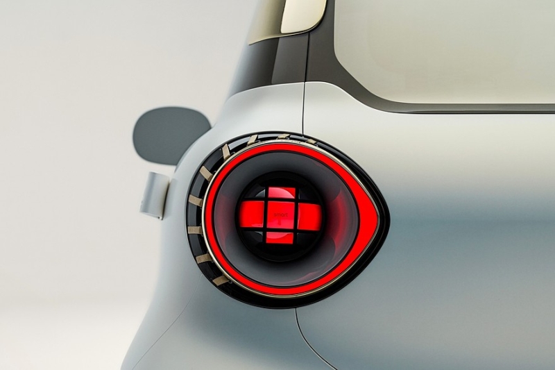 Новый smart #2: крупнее предшественника, запас хода на одной зарядке до 300 км