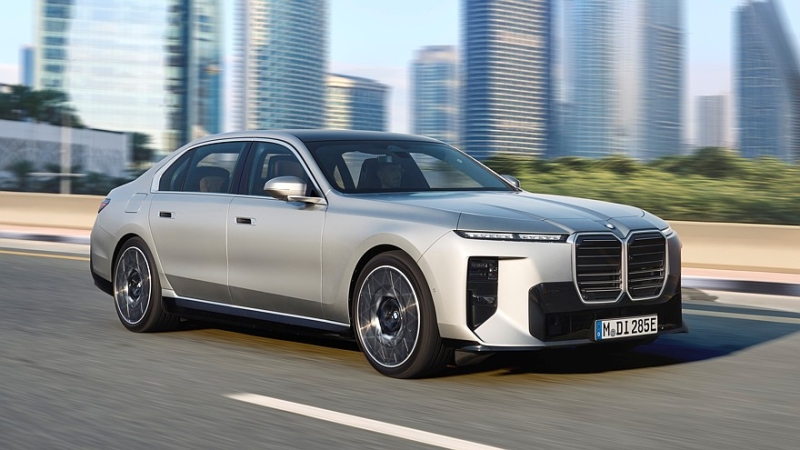 Обновлённый BMW 7 Series: без повышения напряжения, зато с остромодным салоном