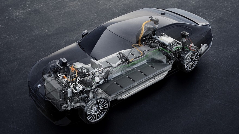 Обновлённый BMW 7 Series: без повышения напряжения, зато с остромодным салоном