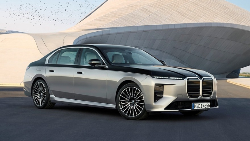 Обновлённый BMW 7 Series: без повышения напряжения, зато с остромодным салоном