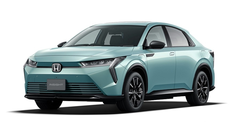 Продажи кроссовера Honda Insight стартуют в Японии, цена известна