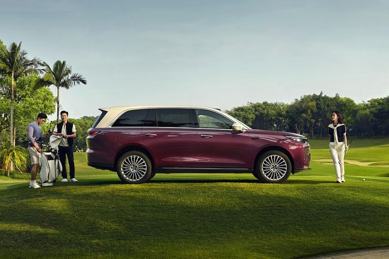 Роскошный кроссовер Wey V9X доступен к заказу: полный привод уже в базе и два варианта длины