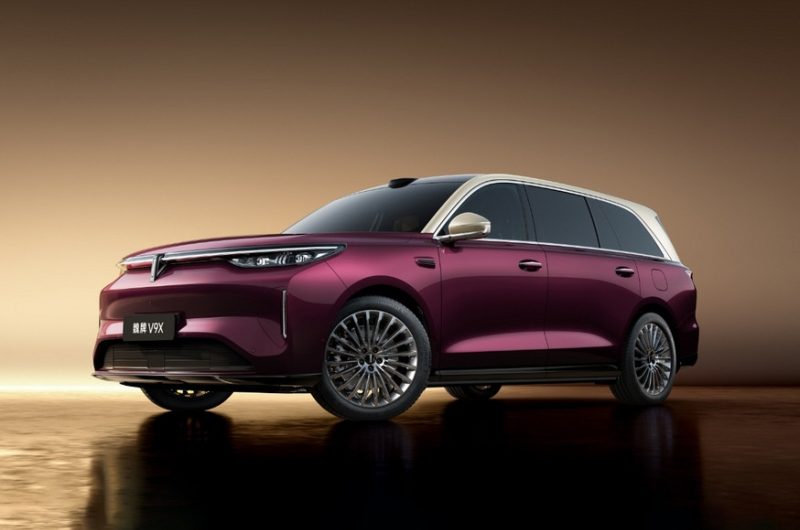 Роскошный кроссовер Wey V9X доступен к заказу: полный привод уже в базе и два варианта длины