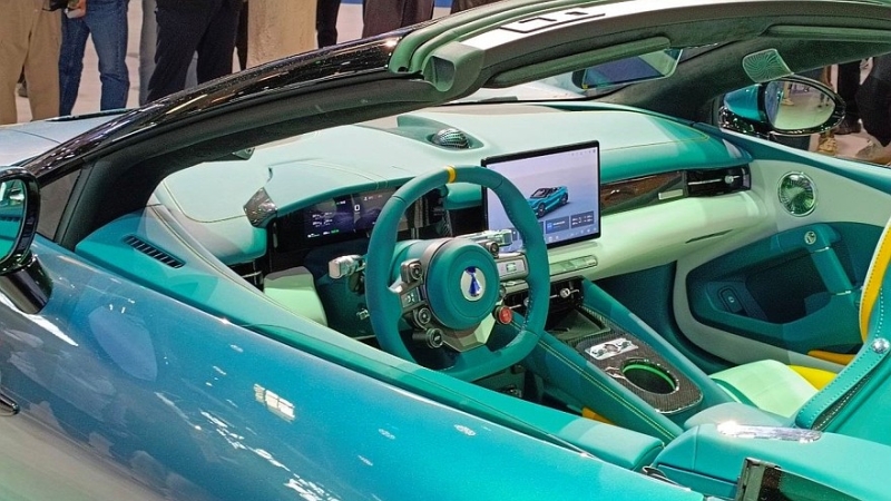 Спорткары от BYD в Пекине: открытая Denza Z и &laquo;формульный&raquo; квартет от FangChengBao