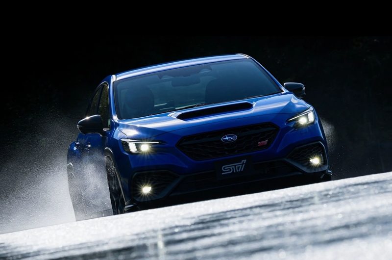Спортседан Subaru WRX STI Sport# с механической коробкой вышел на домашний рынок