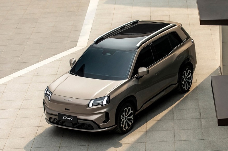 В России начались продажи нового кроссовера GAC Aion V