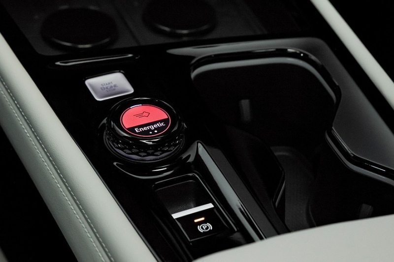 Volkswagen Atlas нового поколения: дизайн китайского Teramont и модернизированный мотор