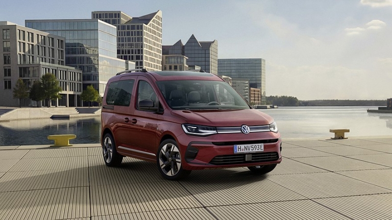 Volkswagen готовится обновить Caddy, пока рассекречен экстерьер