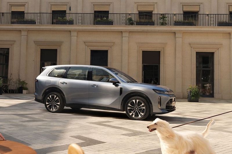 Baojun Huajing S: электроника Huawei, полный привод, флагманы Geely и Chery в конкурентах