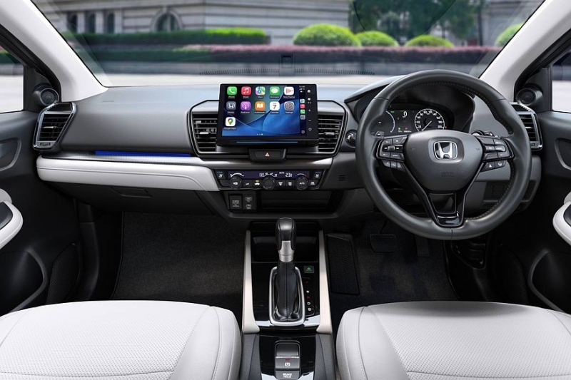 Бюджетные седан и хэтчбек Honda City: второй рестайлинг на фоне снижения спроса
