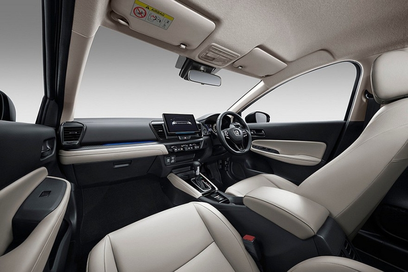Бюджетные седан и хэтчбек Honda City: второй рестайлинг на фоне снижения спроса