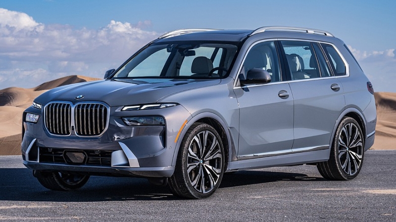 BMW X7 следующего поколения: новые изображения