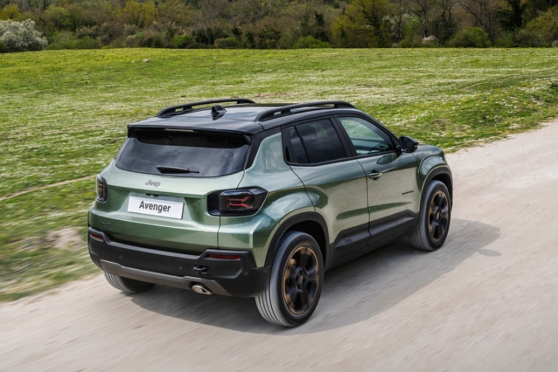Кроссовер Jeep Avenger для Европы: рестайлинг и новая спецверсия