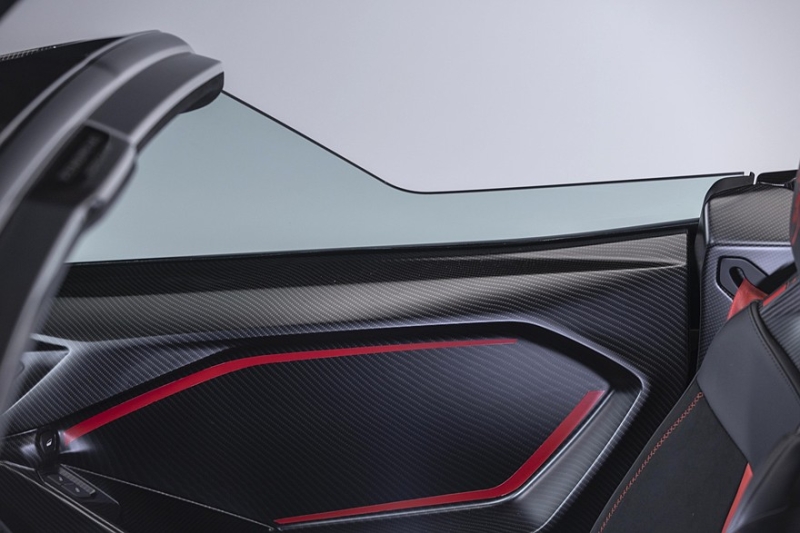 Lamborghini Fenomeno Roadster: космическая цена, ревущий V12 и никакой защиты от дождя