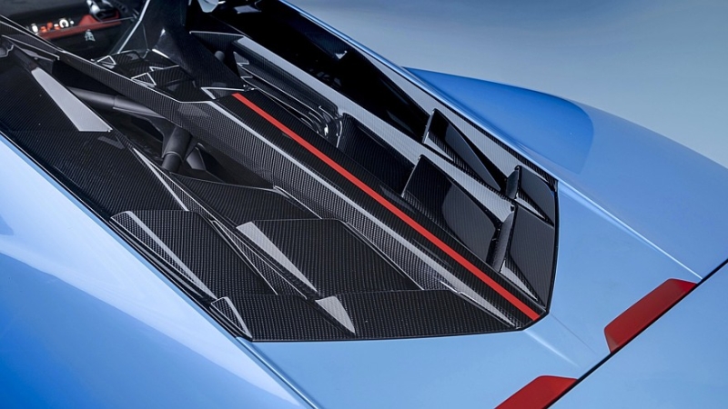 Lamborghini Fenomeno Roadster: космическая цена, ревущий V12 и никакой защиты от дождя
