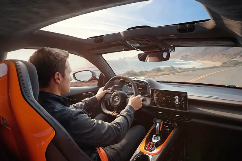 Lotus Emira 420 Sport: лебединая песня мотора Mercedes-AMG М139 в ожидании замены