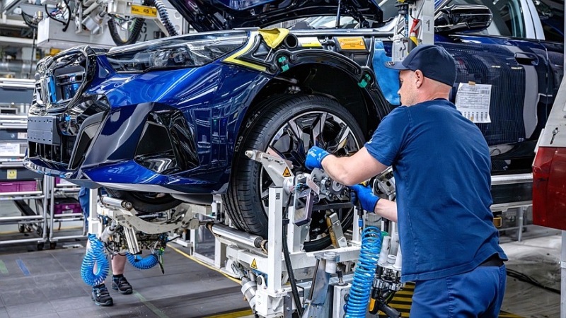 Натужная гордость: BMW Group отчиталась о выпуске двухмиллионного электромобиля