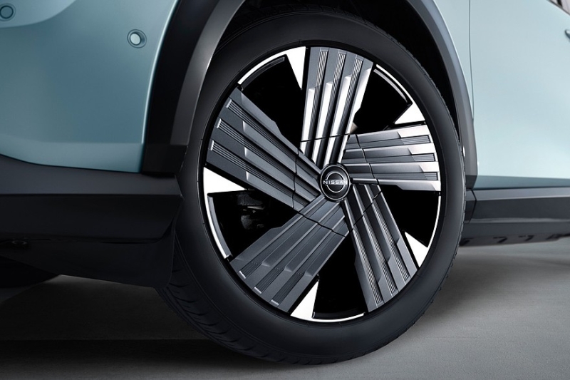 Обновлённый кроссовер Nissan Ariya: теперь и для Европы