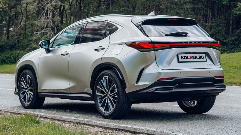 Обновлённый Lexus NX: первые изображения
