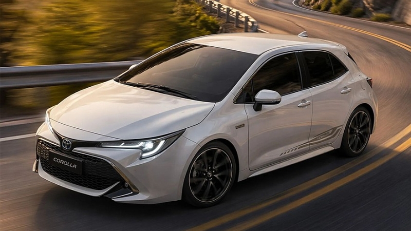 У автомобилей семейства Toyota Corolla появились юбилейные спецверсии