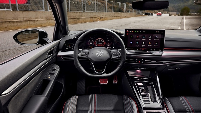 Volkswagen Golf GTI Edition 50: новый рекорд Нюрбургринга среди машин с передним приводом