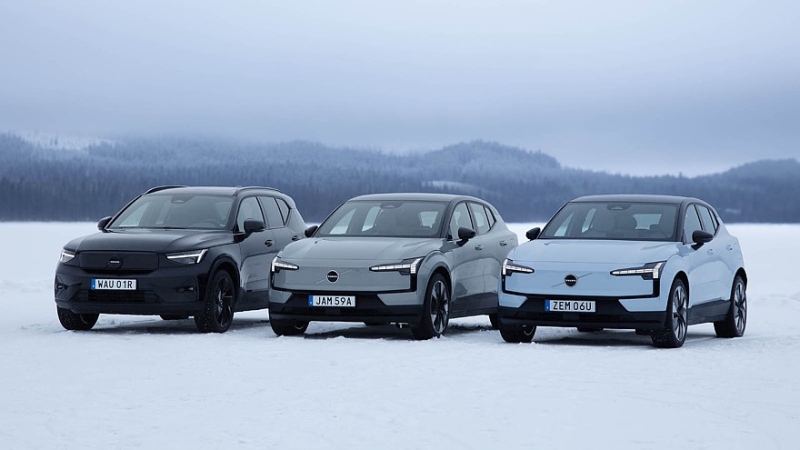 Volvo готовит кроссовер EX40 следующего поколения, он может разделить платформу с EX60